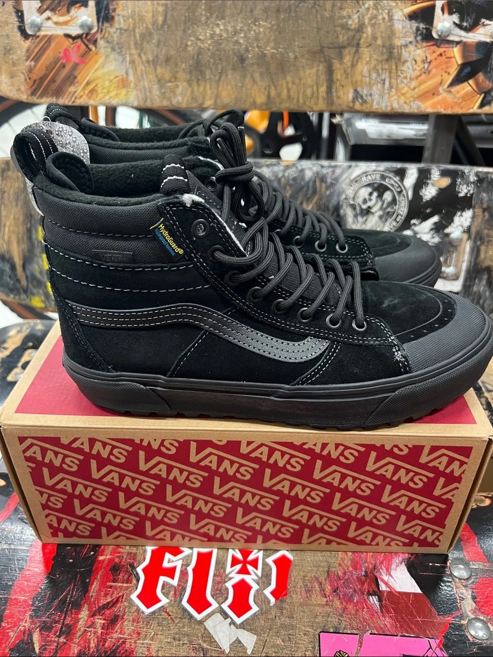 Vans MTE Sk8-Hi Waterproof, Black High-Top Skate Boots, M’s 8/W’s 9.5